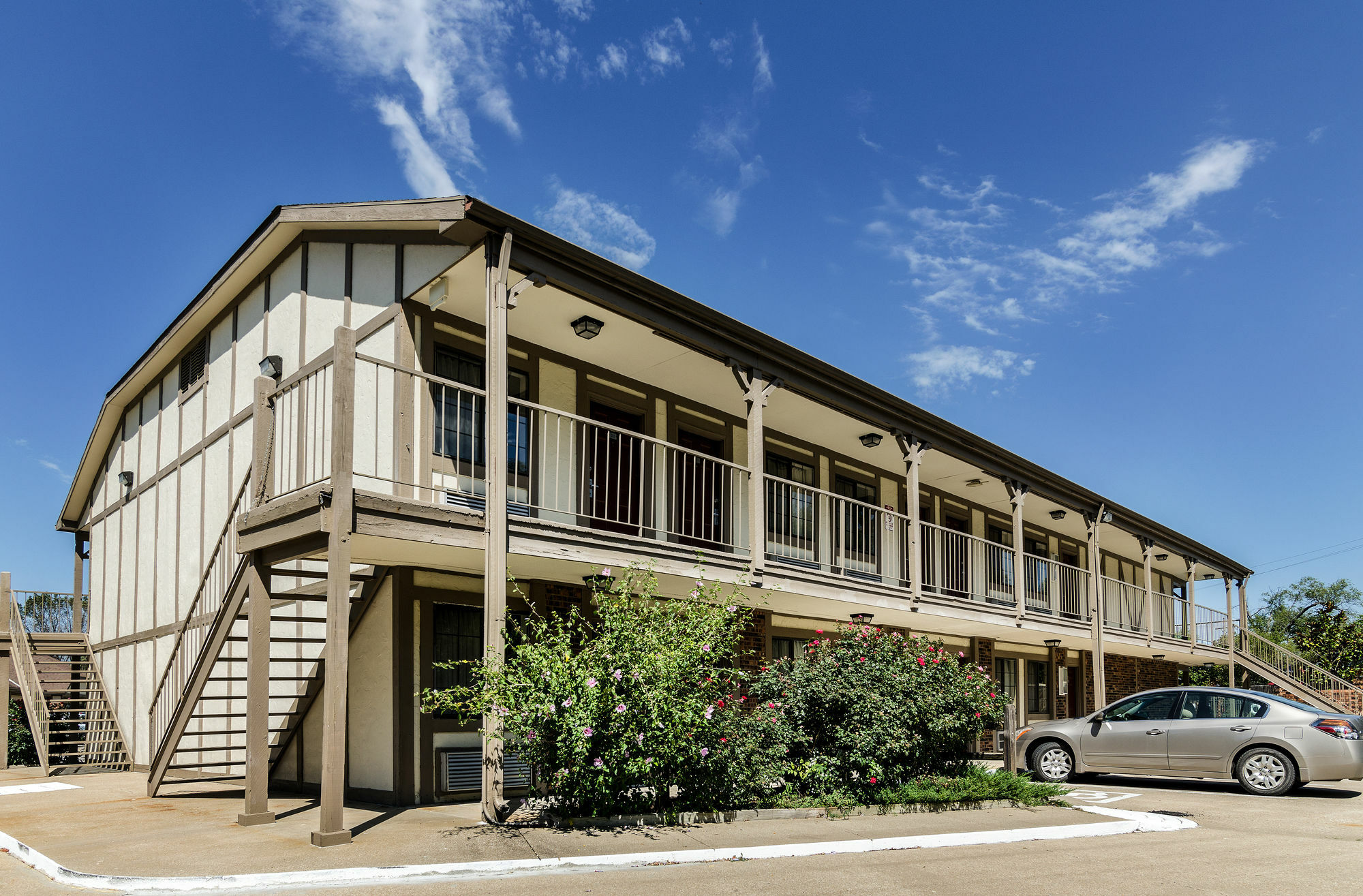 Econo Lodge University Lawrence Buitenkant foto