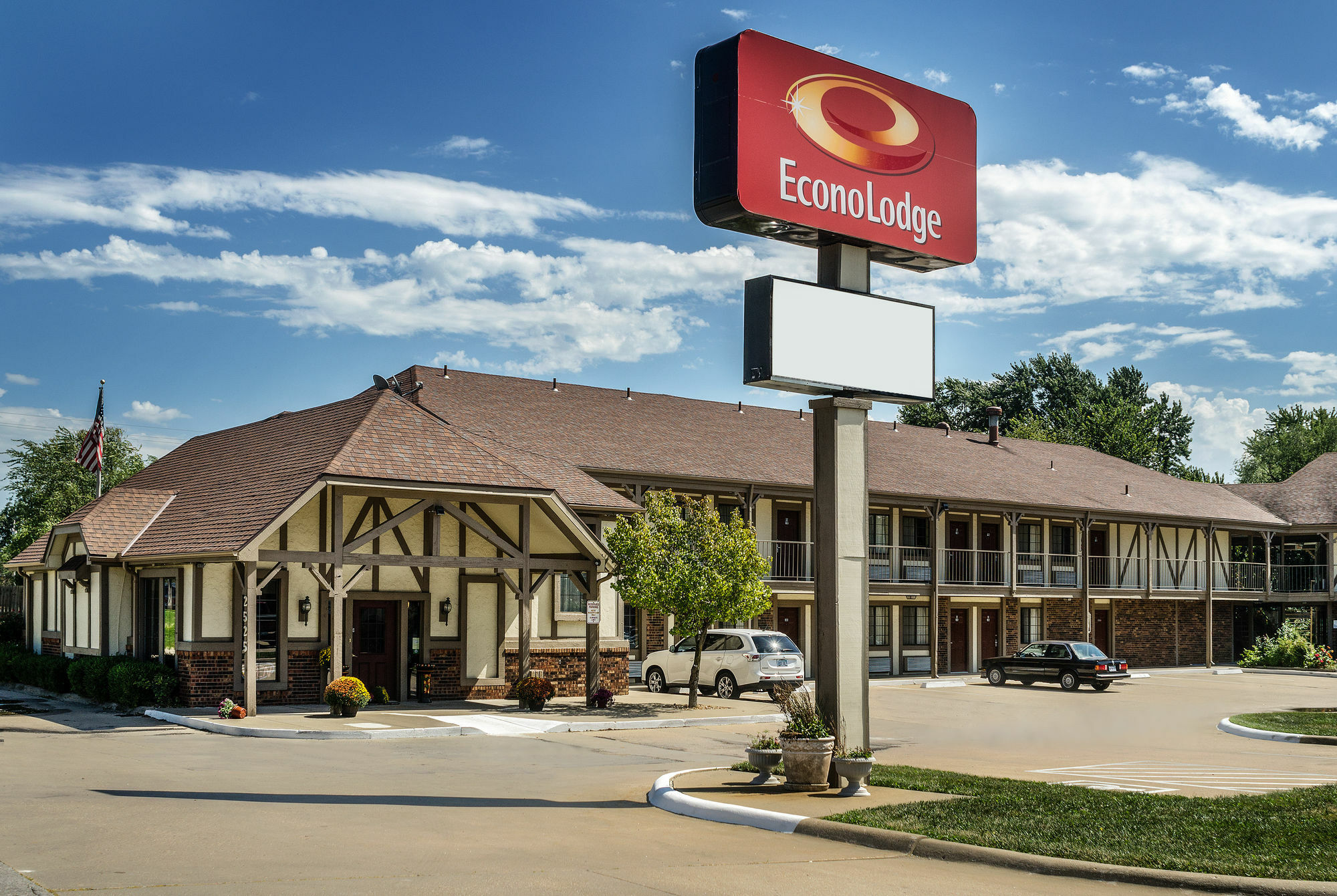 Econo Lodge University Lawrence Buitenkant foto
